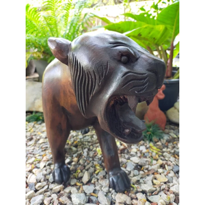 Escultura de Tigre Tallada a Mano en Madera Color Roble, Estatua Decorativa - Product Image 4