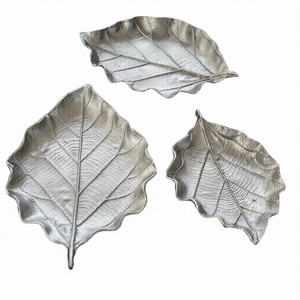 Lot de 3 plateaux de service créatifs en forme de feuille pour desserts, fruits secs et collations, pour la maison, les mariages et les fêtes - Product Image 1