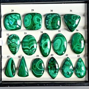 Pierre précieuse de malachite de qualité supérieure, cabochon de malachite, pierre de malachite en vrac, malachite semi-précieuse, forme mixte, pour la fabrication de bijoux - Product Image 1