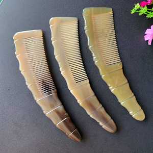 TIMELESS CRAFT Peigne en corne de buffle et de bœuf naturelle de haute qualité, lot de 4, design unique fait main, étanche et sculpté - Product Image 3