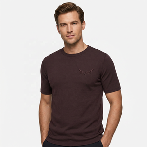 T-shirt en tricot à manches courtes pour homme, couleur brun foncé, col rond, avec logo d'aile en relief, coupe décontractée - Product Image 2