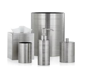 Curvas elegantes que añaden un toque suave y acogedor. Un diseño unificado que simplifica las decisiones de estilo para el baño. - Product Image 1