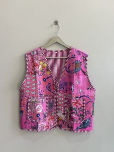 Chaleco Acolchado de Algodón Vintage para Mujer, Estilo Hippie con Parches - Product Image 2