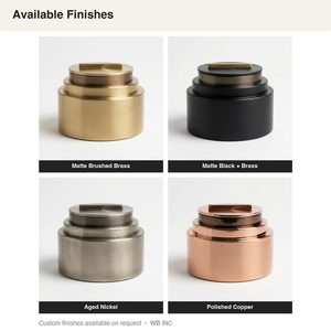 Portavelas de Latón Mate Hecho a Mano de 10.5 cm con Hombro Escalonado para Decoración del Hogar, Hoteles, Bodas y Centros de Mesa - Product Image 5