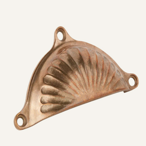 Poignée de tiroir en bronze cannelé Oldbury, finition laiton antique - Product Image 1