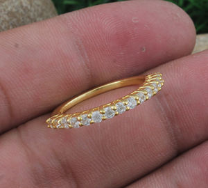 Anillo de Plata de Ley 925 con Engaste de Bisel y Circonitas, Clásico y Delicado, Chapado en Oro, Apilable, para Mujer, para Bodas, Fiestas y Uso Diario - Product Image 5