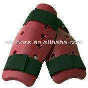 Protège-tibias avec tige en mesh et coque composite en fibre de carbone antidérapante pour la protection des pieds - Product Image 2