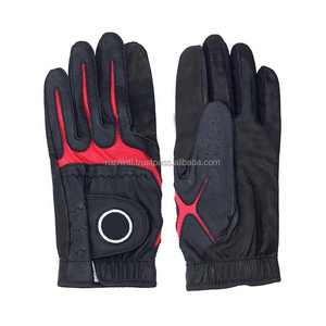 Gants de golf de qualité supérieure avec un design respirant et une prise en main antidérapante, parfaits pour un swing précis et le jeu sur terrain extérieur - Product Image 3