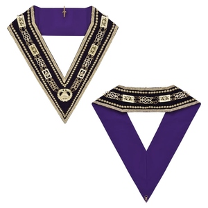 Cadena de collar Grand Master Blue Lodge, chapada en oro, con símbolos de terciopelo morado y azul, y distintivos de pedrería cosidos, estilo clásico. - Product Image 2