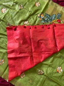 Magnifique Saree en Coton Muga Doux avec Tissage Resham Intégral à Motifs Floraux & Pallu Coloré à Motifs Floraux et Feuilles & Bordure Zari - Exportateur Indien - Product Image 2