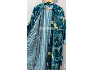 Bata de terciopelo de lujo para casa, bata kimono de terciopelo y algodón, albornoz, bata de boda, albornoz de invierno para dama de honor, color Aquatel - Product Image 4