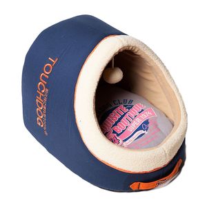 Exquisita Cama para Perros con Emblema Vintage para Jugar en Interiores, Cama Panorámica de Diseño para Mascotas - Product Image 1