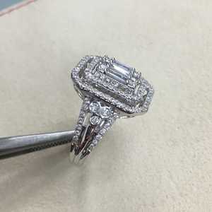 Anillo de Diamantes Reales de 1.12 Ct, Corte Redondo y Baguette, Diamante Blanco Natural, Anillo de Compromiso y Boda para Mujer, Plata de Ley 925 - Product Image 4