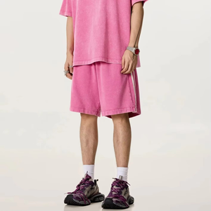 Ensemble de survêtement décontracté pour homme avec logo personnalisé, t-shirt et short deux pièces, color block, en velours écologique, idéal pour l'hiver - Product Image 1