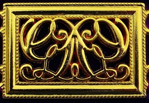 Chaîne de collier maçonnique de qualité supérieure 2024, design haut de gamme, grand château de la Franc-Maçonnerie, chaîne dorée avec support violet – Meilleures ventes - Product Image 4