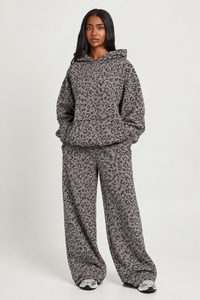 Wholesale <b>Women's</b> Graphite Leopard Print Drawstring <b>Hoodie</b> With Full Sleeves Winter Premium Fleece Soft <b>Hoodie</b> <b>For</b> <b>Women's</b> Wear - Product Image 5