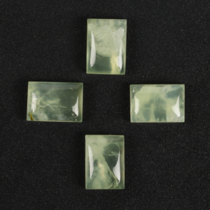 Venta al por mayor de prehnita natural, cabujón calibrado de 10x14mm con corte rectangular, verde, de base plana, altamente pulido, suelto, para fabricación de joyas. - Product Image 1