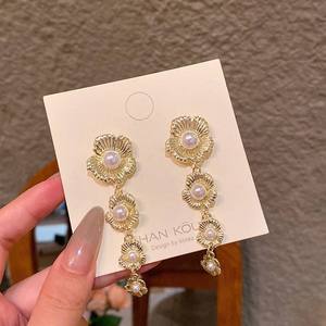 Boucles d'oreilles clous en perles d'eau de mer JIAN KOU, argent 925, moissanite, bijoux minimalistes unisexes, certifiés GRA, pour un usage quotidien - Product Image 2