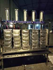 Prensa de paneles motorizada de 5 cabezales con control PLC y servoaccionamiento, máquina de alta resistencia multifuncional para recipientes a presión - Product Image 2