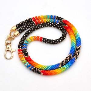 Collier porte-badge et porte-clés élégant en perles faites à la main au meilleur prix - Product Image 1