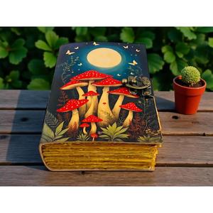 Cuaderno de Tapa Dura de Cuero Genuino Craft Hackle, Diseño Bosque de Hongos y Luna, Impresión por Sublimación, Encuadernación Cosida a Mano, Libre de Ácido - Product Image 3