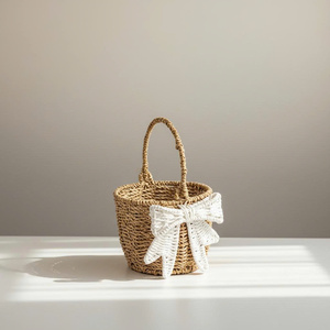 Cesta de Almacenamiento de Hierba Marina Natural con Asa, Estilo Nórdico, Decoración con Lazo Blanco Tejido, Decoración para el Hogar, Forma de Cuenco - Product Image 1