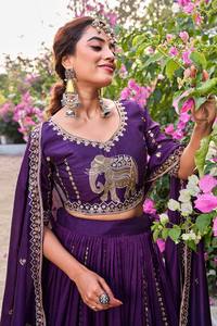 Conjunto de Lehenga de Seda Morada Bordada con Motivo de Elefante, Blusa y Dupatta Cosidos, Traje Tradicional Indio para Boda - Product Image 2