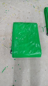 Lona Impermeable Verde Resistente para Uso en Exteriores, Estilo Liso, Tejido - Product Image 1