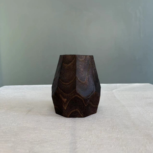 Jarrón de Madera Octagonal Hecho a Mano, Estilo Minimalista Moderno, con Textura Vintage, Decorativo, para Mesa - Product Image 3