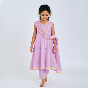Kurti pour filles très demandé, couleur violet doux, longue, avec détails complexes, idéal pour Navratri et tenue spéciale de fête - Product Image 4