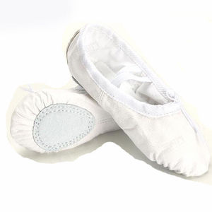 Chaussures de danse et de gymnastique pour filles, design professionnel OEM, logo personnalisé, légères, en cuir véritable, souples, chaussures de ballet souples. - Product Image 1