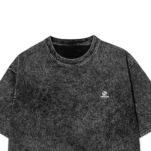Camiseta Oversize Vintage Negra para Hombre con Lavado Ácido, Algodón Pesado, Estilo Urbano, Ajuste Holgado Casual, Transpirable para Verano - Product Image 4
