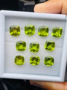 Lot de 10 pierres précieuses péridot naturel de qualité AAA, taille coussin, excellente qualité avec lueur et belle couleur, parfaites pour la fabrication et le polissage. - Product Image 2