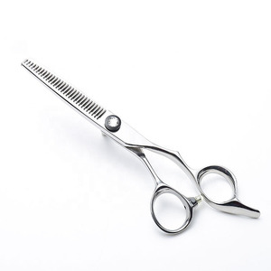 Ciseaux de barbier professionnels en acier inoxydable, lame courbée, pour droitiers, pour coiffeurs professionnels et salons modernes - Product Image 2