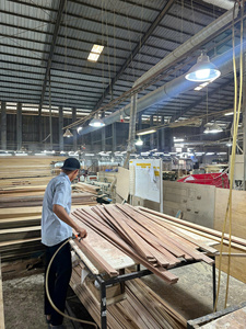 Plinthe décorative en bois massif de haute qualité pour meubles de cuisine, moulure décorative, fourniture d'usine OEM - Product Image 3