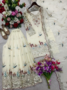 Presentamos un conjunto de tela de seda Chinnon pura con dupatta, estilo sharara, listo para usar. - Product Image 5