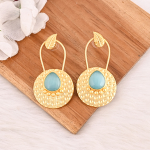 Boucles d'oreilles en laiton plaqué or avec pierre précieuse œil de chat bleue, bijoux faits à la main pour femmes, lot de 10 paires en gros - Product Image 2