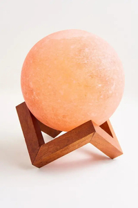 OEM Service OEM Size Private Label Man Premium Himalayan <b>Moon</b> Salt Lamp High Quality Natural <b>Crystal</b> Home Décor with Custom Logo - Product Image 1