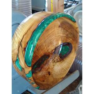 Bol moderne en bois et résine fait à la main pour servir des collations, artisanat en bambou et en bois - Product Image 3