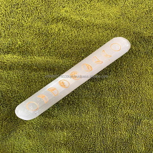 หินอัญมณีคริสตัลธรรมชาติแกะสลักพลังงานแบบเซเลไนต์ - Product Image 4