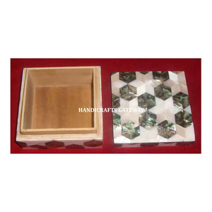 Nouvelle boîte à bijoux rectangulaire en bois et nacre, attrayante, de qualité supérieure et durable, pour les festivals de Diwali et de Ramadan - Product Image 3