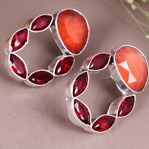 Pendientes Colgantes Boho Tribales de Latón para Mujer con Piedra Roja Rubí, Chapados en Plata Antigua, Joyería de Declaración, Regalo - Product Image 4