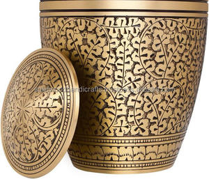 Urnes funéraires décoratives en laiton pour adultes, faites à la main, pour hommes et femmes. - Product Image 6
