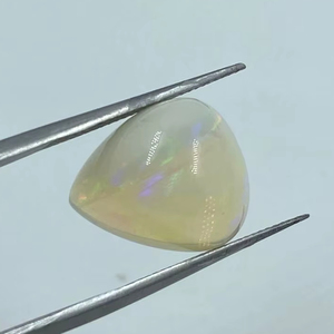 Opale d'Éthiopie beige naturelle transparente, pierre précieuse en vrac, bijou raffiné, pendentif élégant, 7,85 carats - Product Image 1
