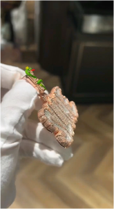 จี้เพชรทรงกลมแบบฮิปฮอปสุดหรู CONCEPTION Iced Out  ทำจากเงินแท้ 925 ประดับเพชร VVS มอยส์ซาไนต์ พร้อมตัวอักษรแบบสั่งทำพิเศษ - Product Image 5