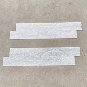 Panel de piedra apilada en forma de Z de mármol blanco natural de Vietnam para sistemas de revestimiento de paredes exteriores. - Product Image 1