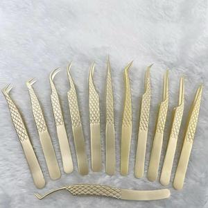 Pinzas para Cejas de Acero Inoxidable NEW-VERTIS, Pinzas de Punta Inclinada para Volumen con Puntas Antideslizantes - Product Image 1