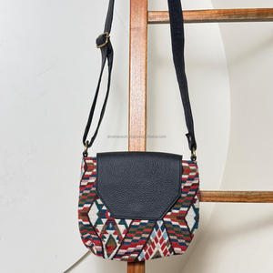 Nueva gran oferta, bolsos hechos a mano de cuero genuino Jacquard, multiusos, nuevo bolso cruzado elegante Vintage, producto a granel de tarifa barata - Product Image 4