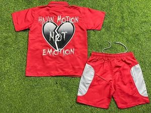 Ensemble de survêtement noir personnalisé avec bandes réfléchissantes, veste zippée et pantalon, vêtements de sport pour hommes et femmes, séchage rapide, idéal pour la gym et la course à pied - Product Image 3