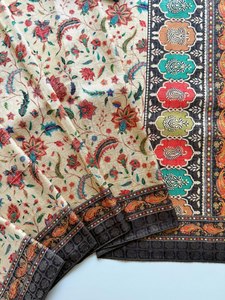 Sari de Jacquard de Seda Suave con Tejido Jari Puro Reglance, Estampado Digital Pashmina, Acabado con Ribete Dori, Suave, Cómodo y Tradicional - Product Image 2